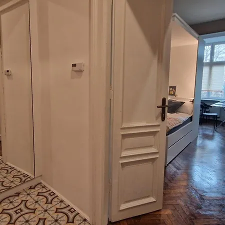 Apartman Noce I Dnie *